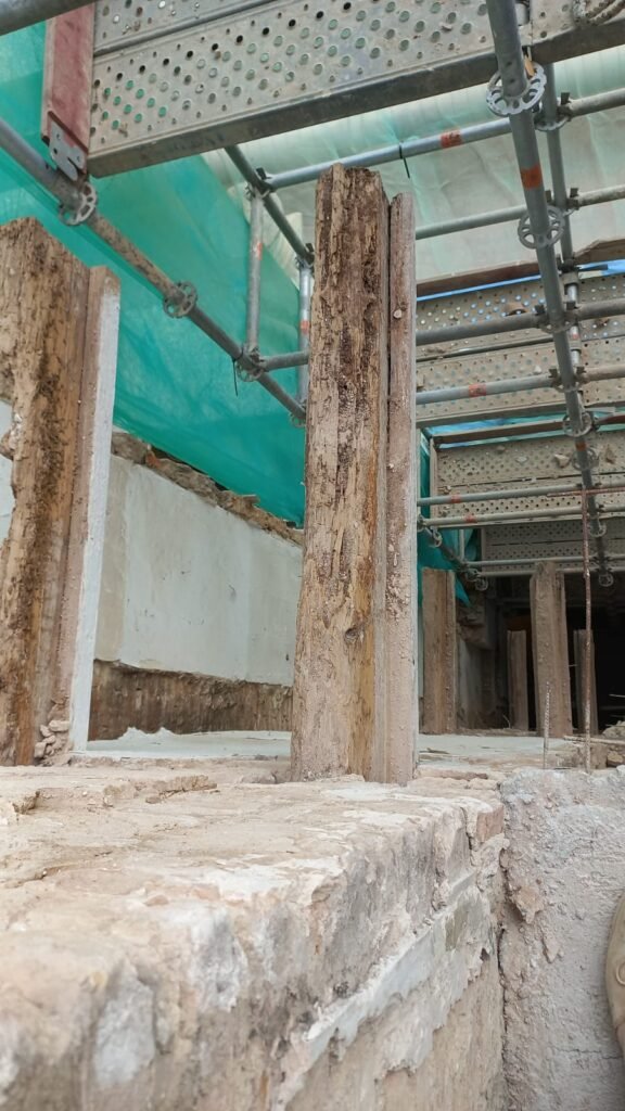 SOS Madera Rehabilitación de vigas estructurales en calle Espartero Valencia